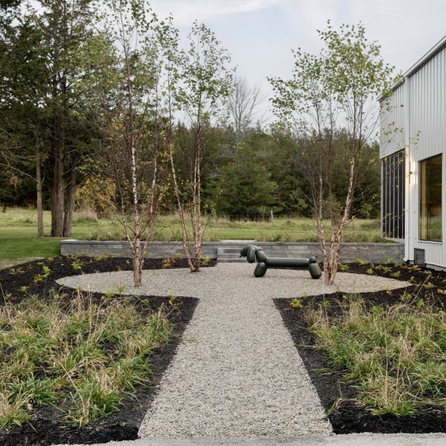 WoodedRetreat_VosjesArchitecture_BrookeStephenson_Final-40